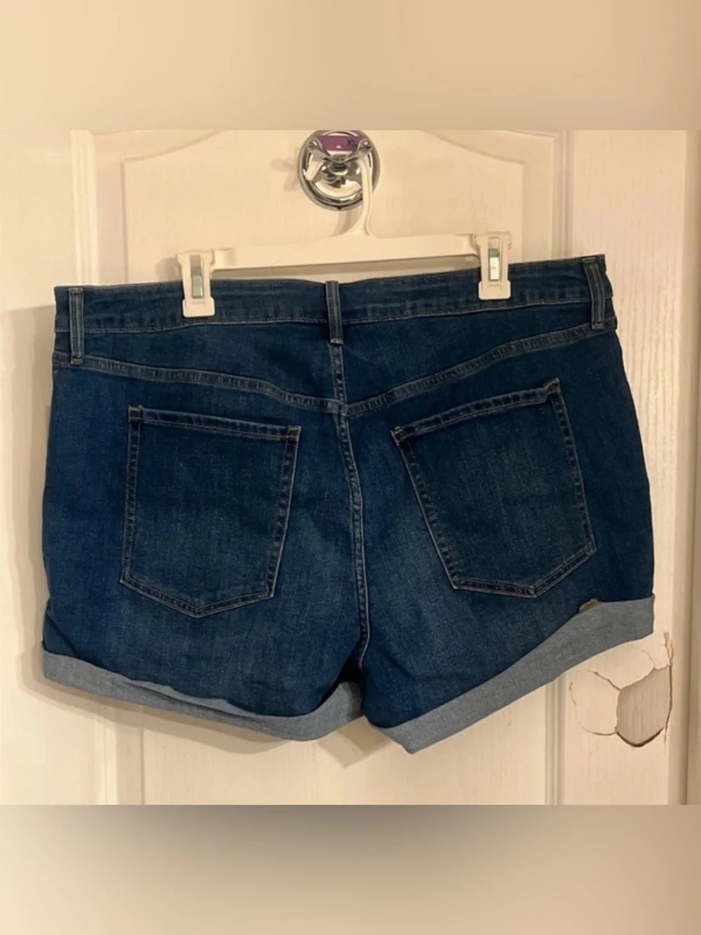 NWT Old Navy High-Waisted Wow Jean Shorts, size 22